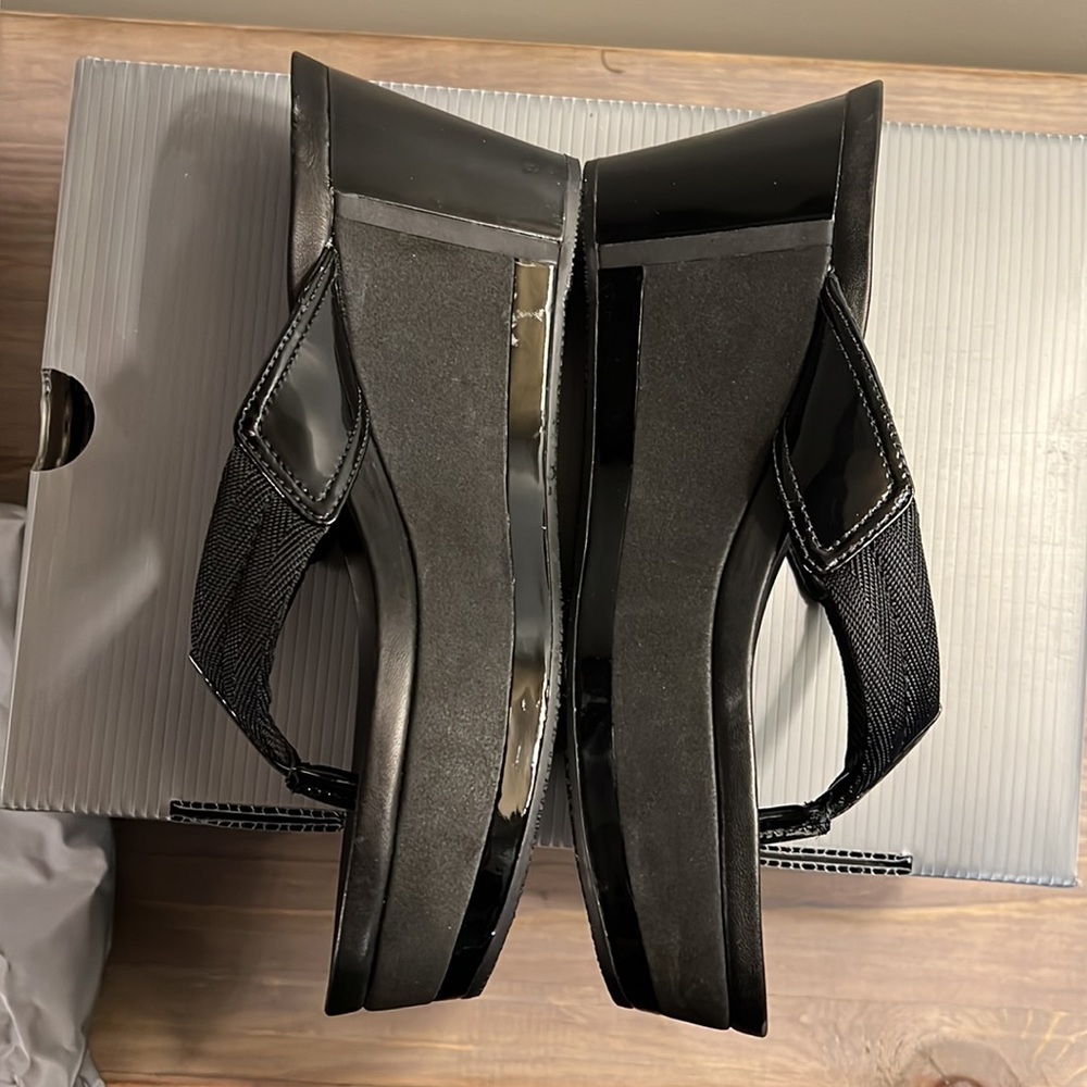 Prada ribbon patent platform sandal - Picture 6 of 10